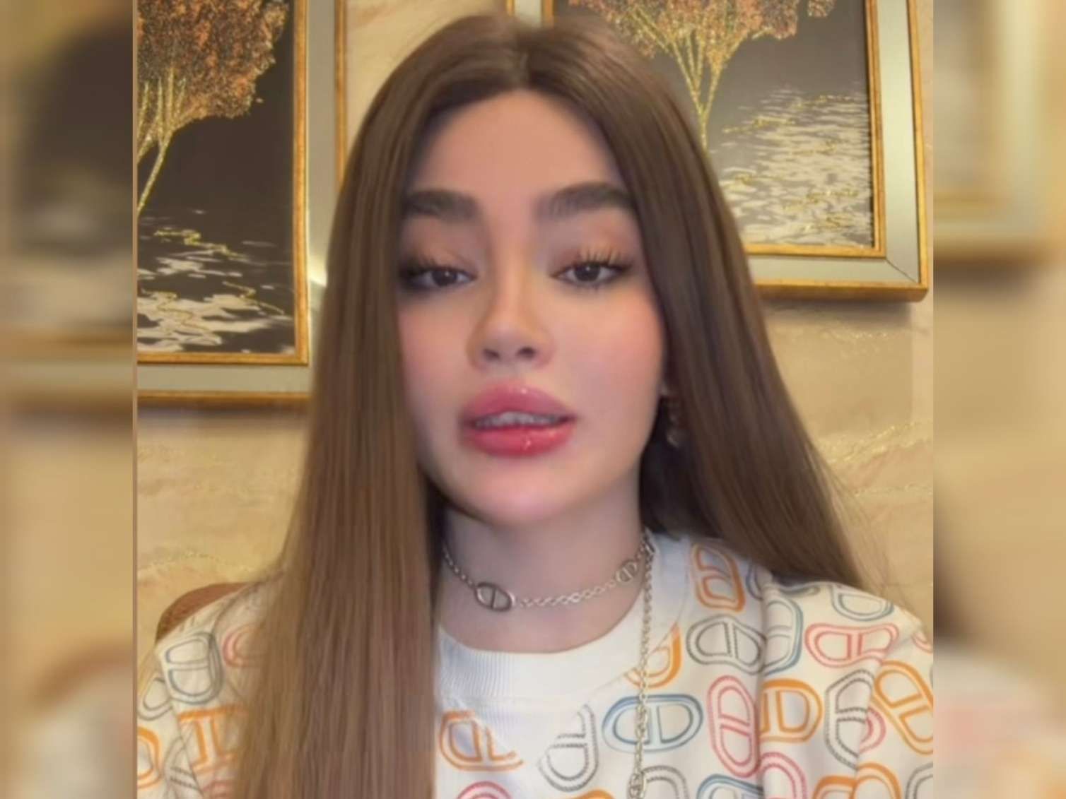 Tanınmış kouçun yüz minlərlə pulunu mənimsədilər   - Məni şantaj edir - Video