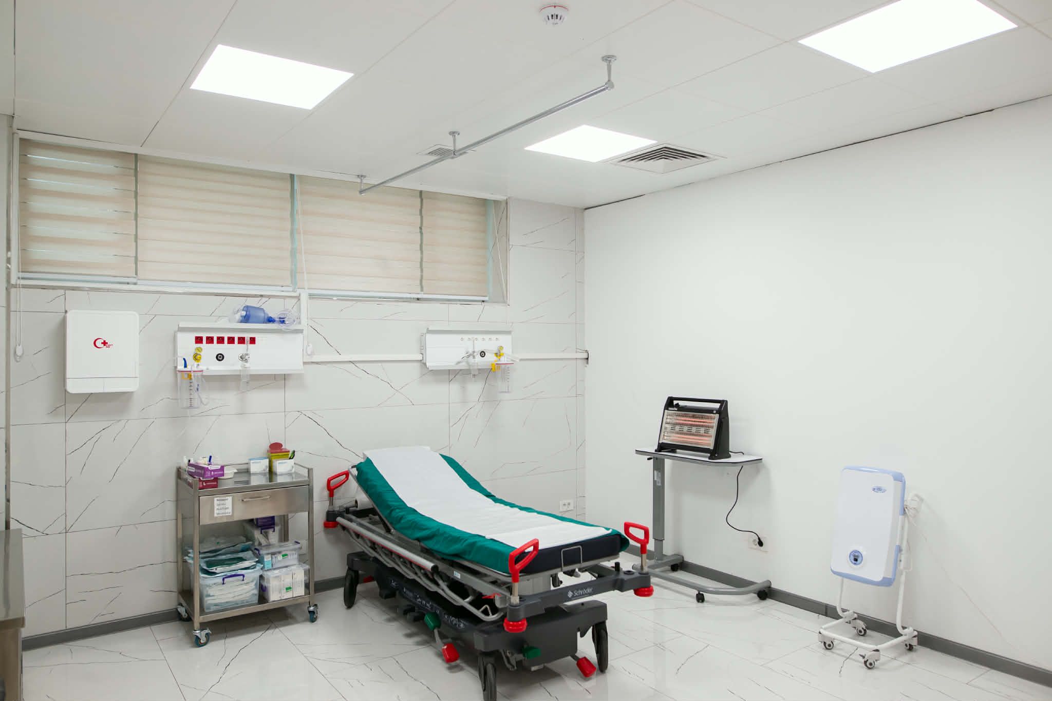 Kritik anlarda təcili yardım üçün doğru ünvan  - Avropa Beynəlxalq Hospitalı - VİDEO