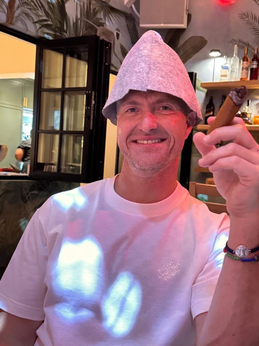 Şumaxerin qardaşı həmcinsi ilə nişanlandı -  FOTO