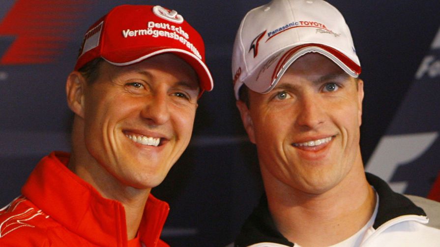 Şumaxerin qardaşı həmcinsi ilə nişanlandı -  FOTO