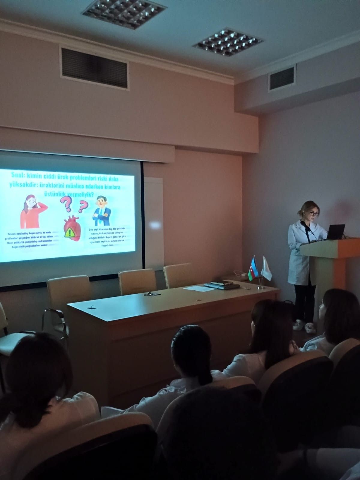 "Ürəyin işemik xəstəliyinin gender fərqləri" mövzusunda seminar keçirildi -  FOTO