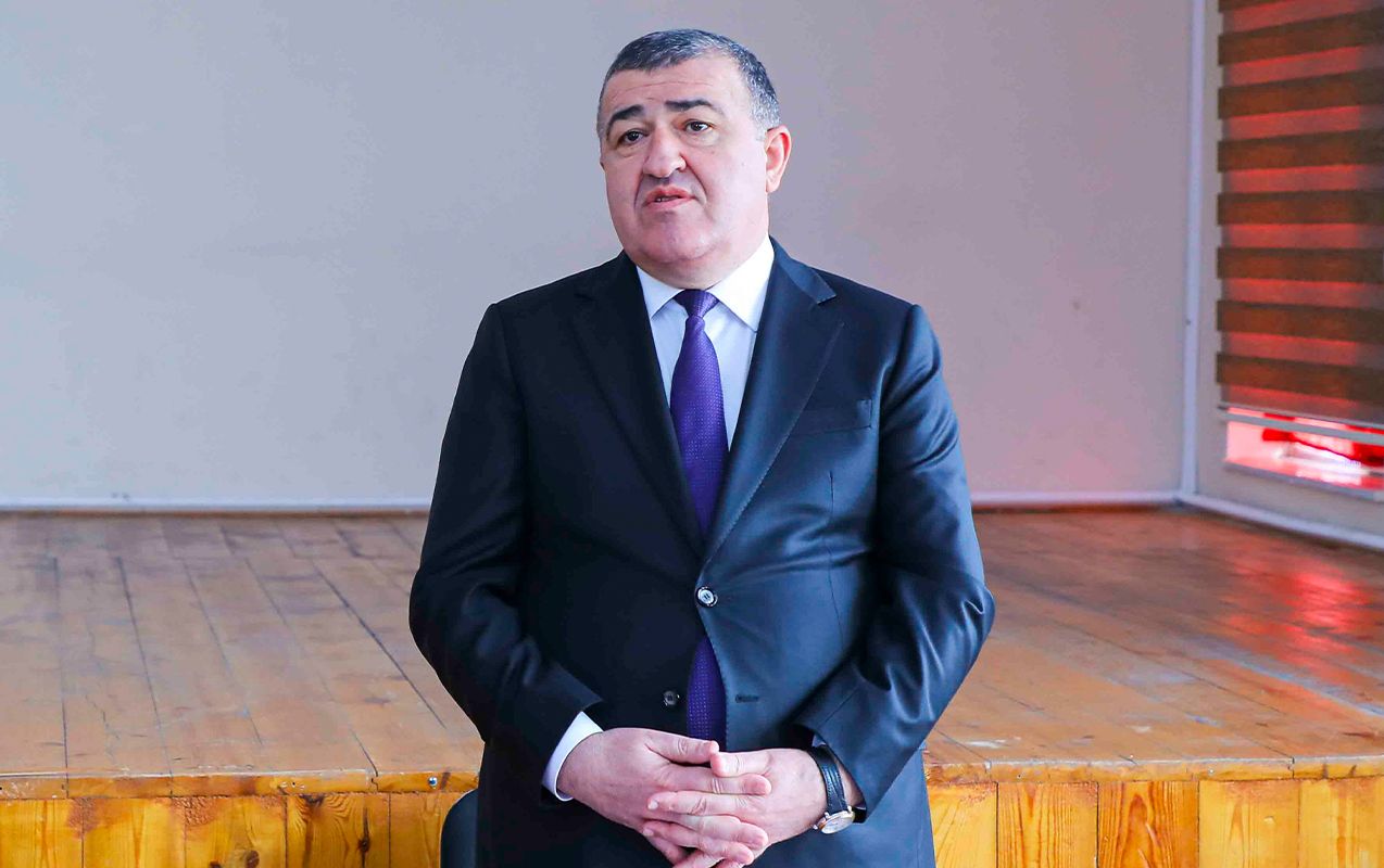 İcra başçısına ağır itki 