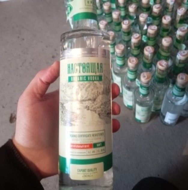 Bu mağazalarda saxta araqlar satılırmış -  FOTO