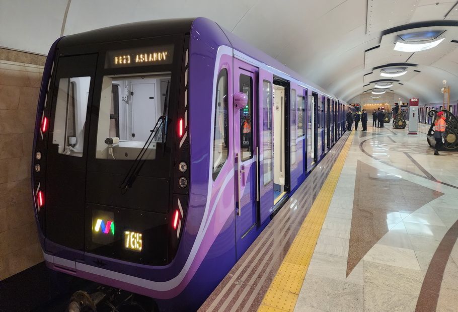 Bakı metrosunda tüstülənmə 