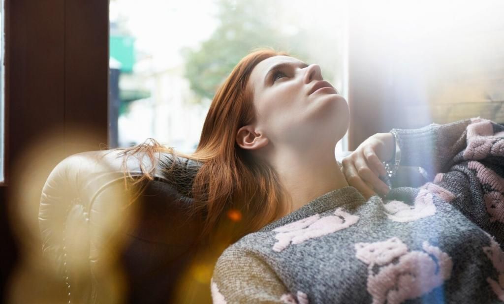 Ölən insanın ruhunun yaxınlıqda olduğunu göstərən    ƏLAMƏTLƏR