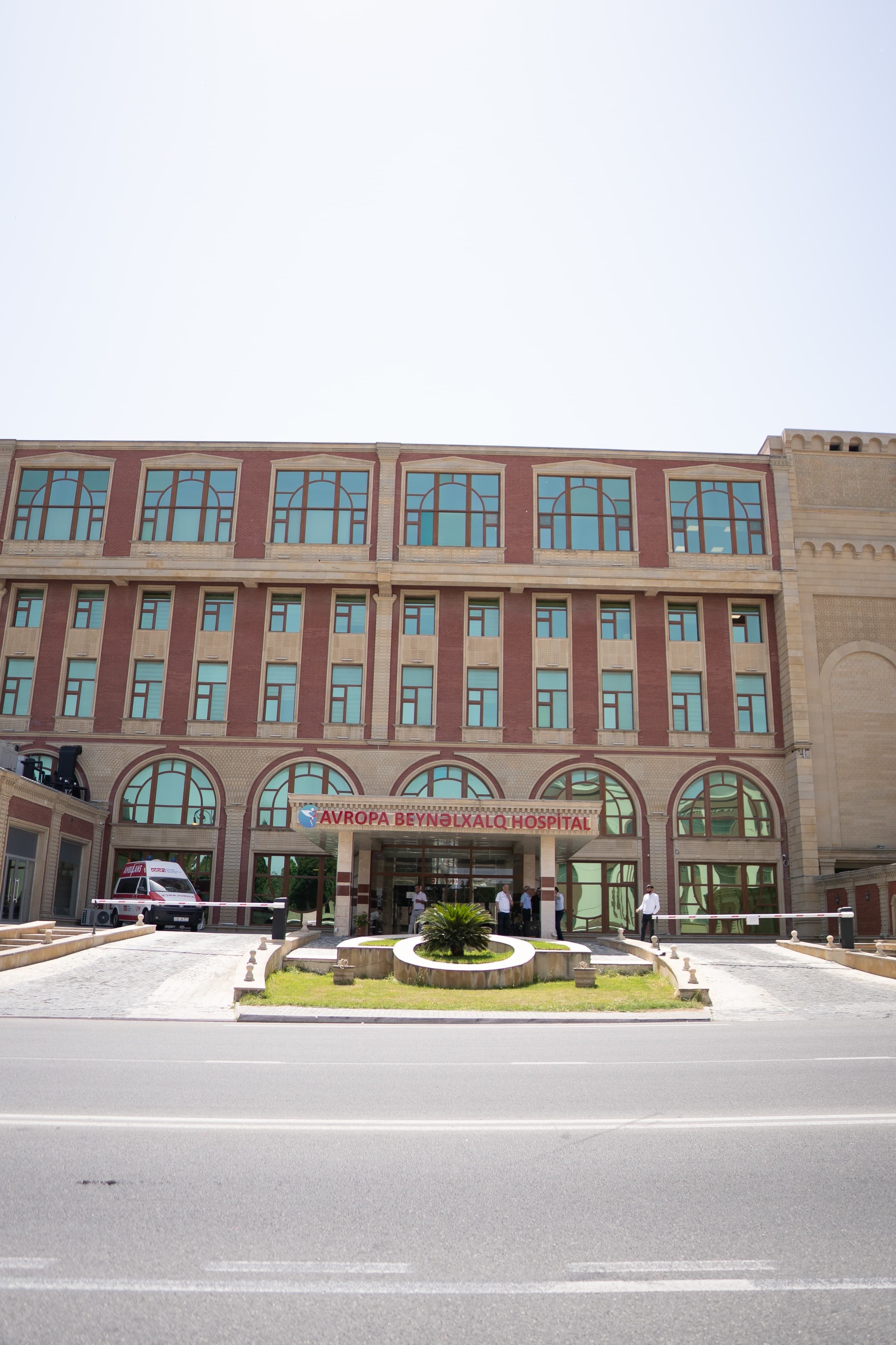 Avropa Beynəlxalq Hospitalı innovativ tibbin mərkəzinə çevrilir -  FOTO