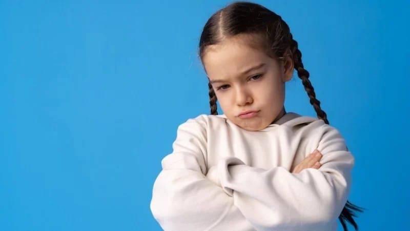 İnadkar uşaqlara qarşı necə davranmalı? -  Mütəxəssislər açıqlayır