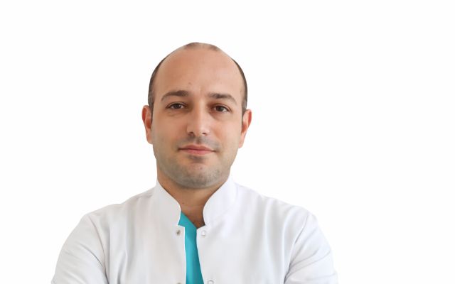 Azərbaycanda həkim vəfat etdi 