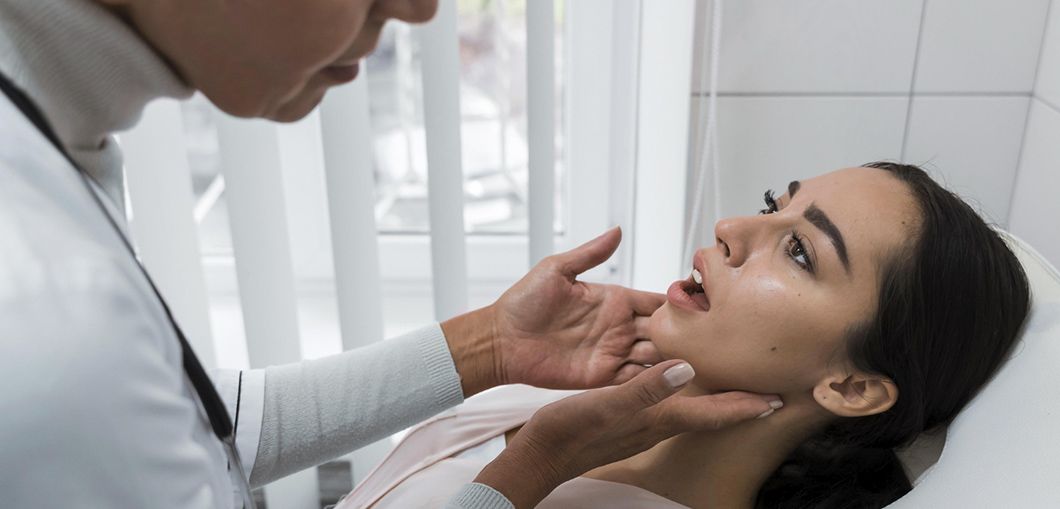 Üzün bir tərəfinin keyiməsi   - Niyə baş verir? 