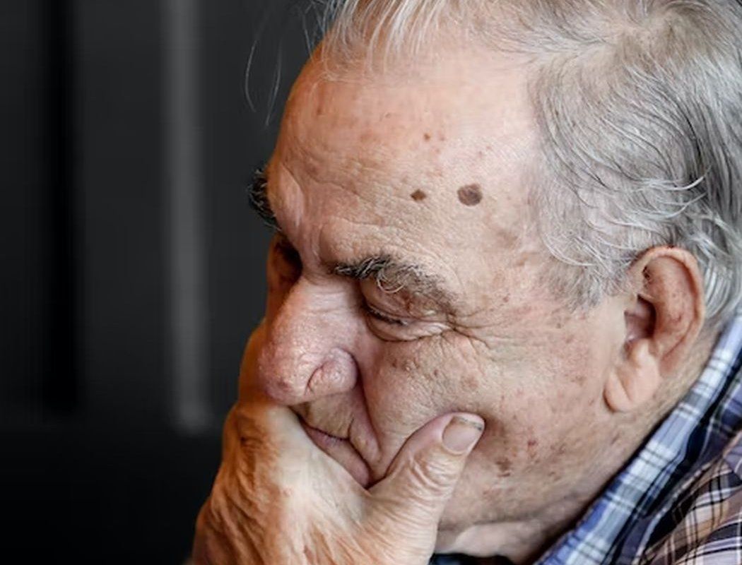 Yaşlılarda yorğunluq və qarın ağrısı bu xərçəngdən     ola bilər