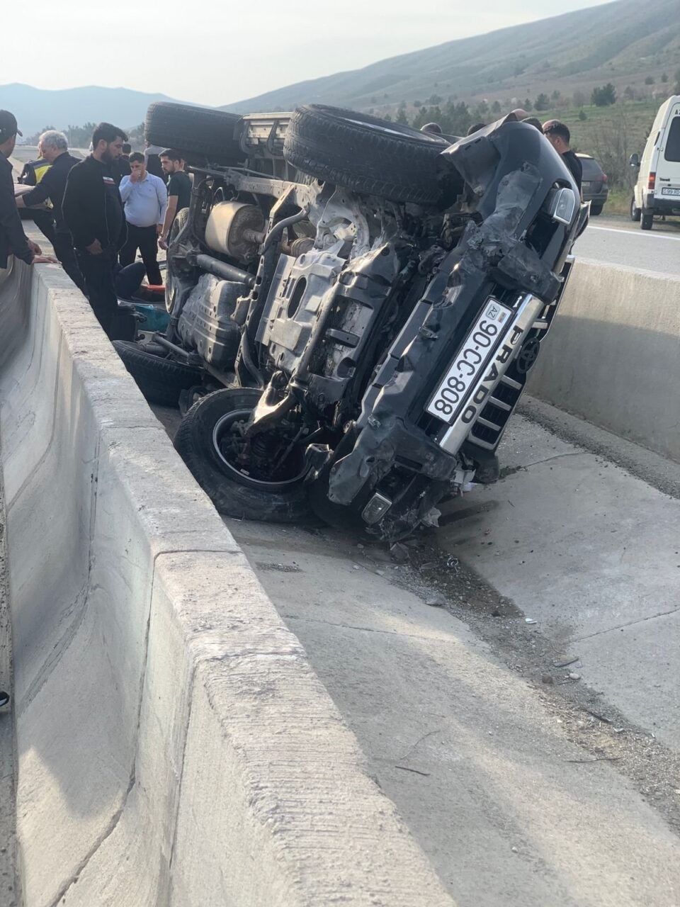 Əflatun Amaşov qəza keçirdi -  FOTO