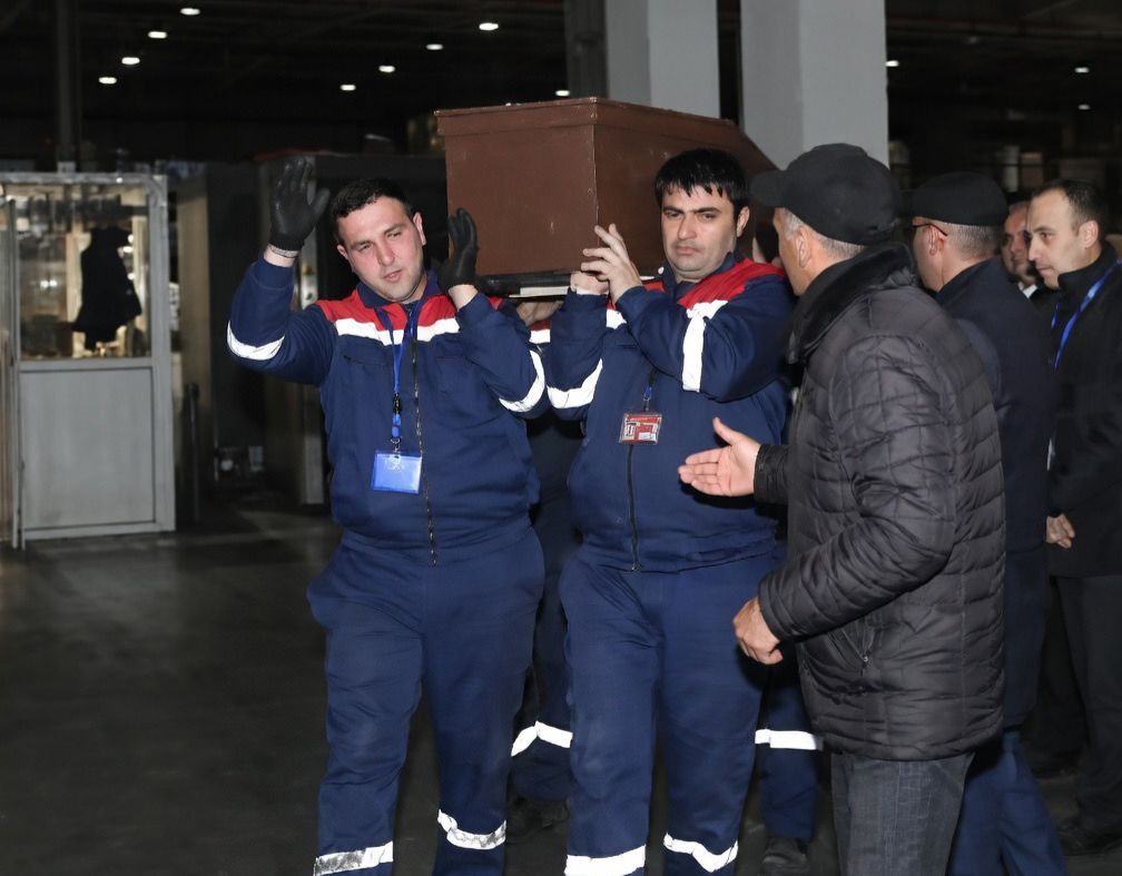 Rasim Balayevin cənazəsi  ölkəyə gətirildi