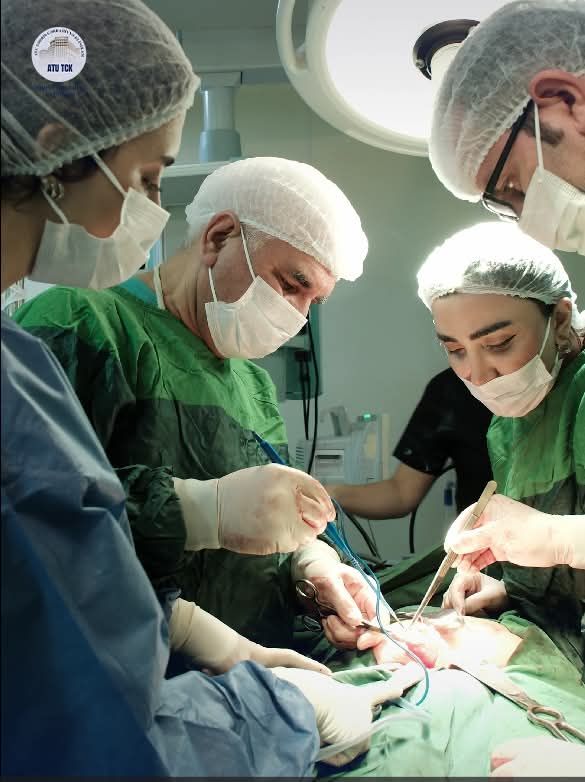 Tədris Cərrahiyyə Klinikasında nadir əməliyyat uğurla icra olundu -  FOTO