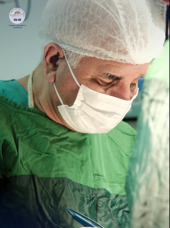Tədris Cərrahiyyə Klinikasında nadir əməliyyat uğurla icra olundu -  FOTO