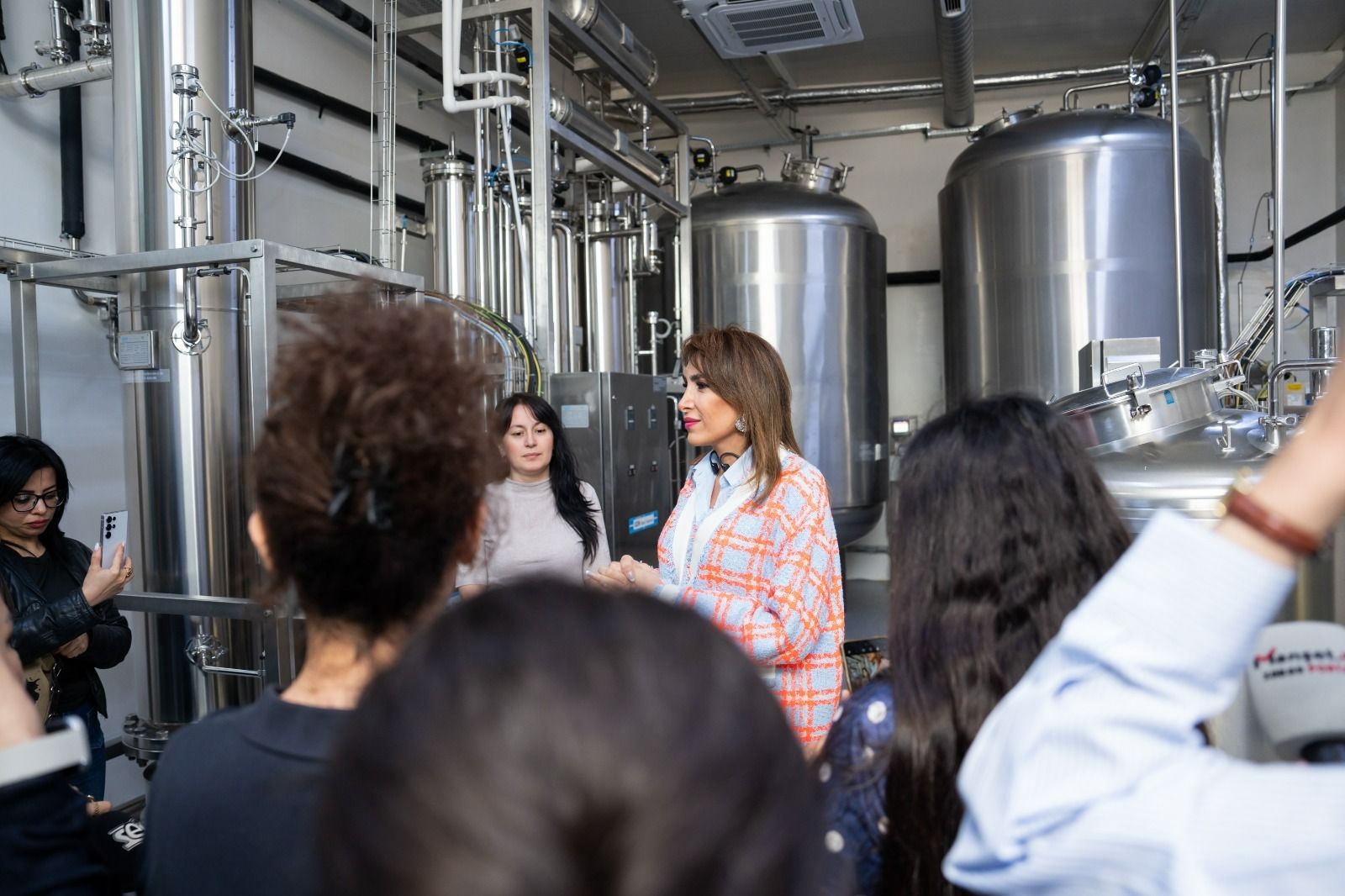 Azərbaycanda bu dərman məhsulları istehsal olunur -  Zavoda mediatur-FOTO