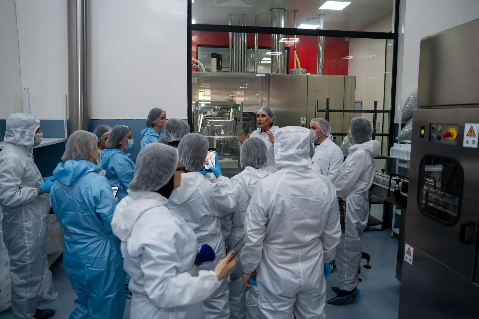 Azərbaycanda bu dərman məhsulları istehsal olunur -  Zavoda mediatur-FOTO