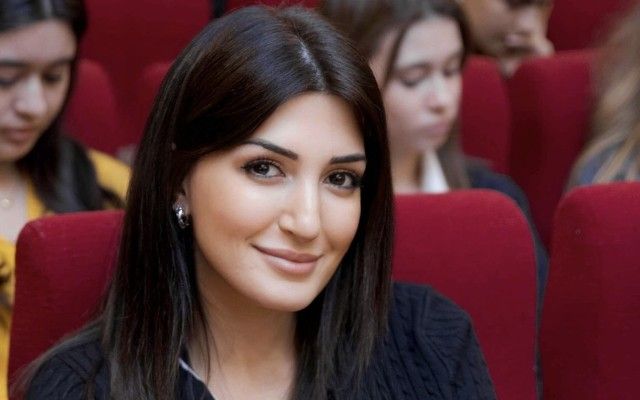 Günel Aslanova vəzifəsindən ayrıldı 