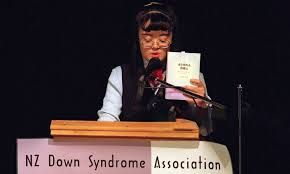 Dünyada ilk ali təhsil alan  Daun sindromu insan