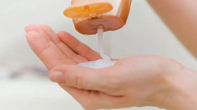 Evdə hazırlanan şampun:  Saçları ipək kimi edir