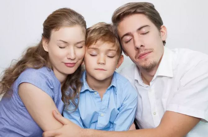 Uşağın gözəl olması kimdən asılıdır   - Atadan, yoxsa anadan?