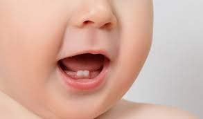 Uşağın dişləri neçə yaşına kimi çıxmalıdır? - CƏDVƏL