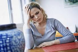 Yeməkdən sonra başınız niyə ağrıyır?     - Gizli siqnal