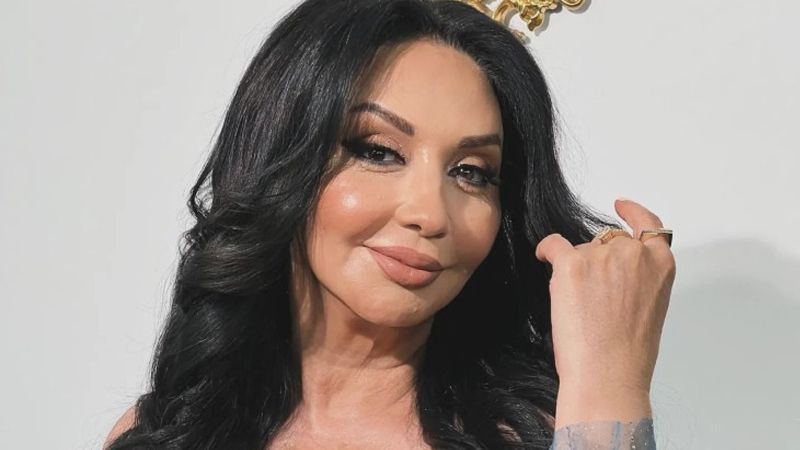 Naibə Allahverdiyevanın səhhətində problemlər yarandı -  Gəzə bilmirəm...