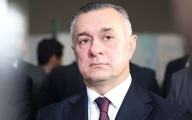 Səhiyyə naziri iki yüksək vəzifəli şəxsi  işdən çıxardı