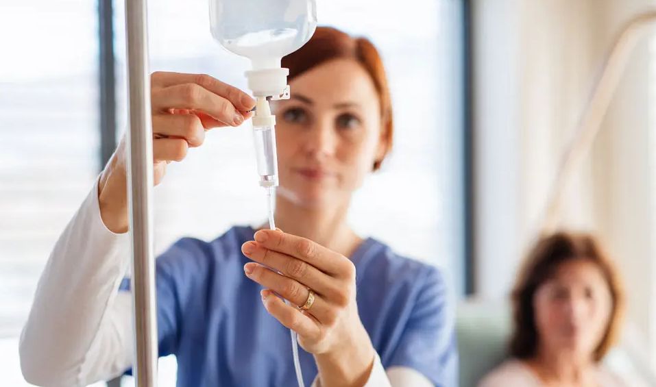 Azərbaycanda yüksək dozalı C Vitamini preparatının satışı dayandırılır -  Xəstələrə vacib xəbər
