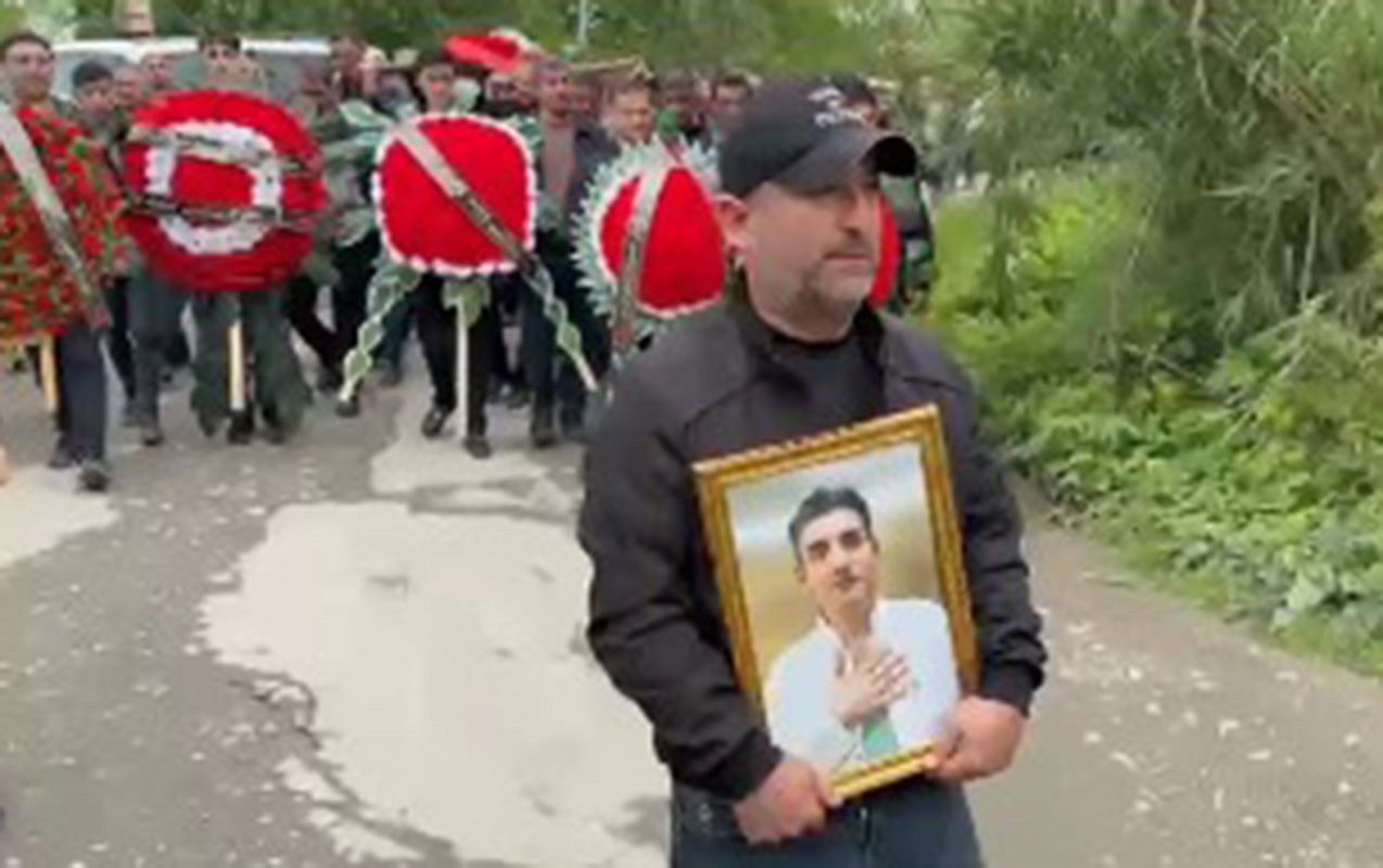 Asif həkim dəfn edildi -  FOTO