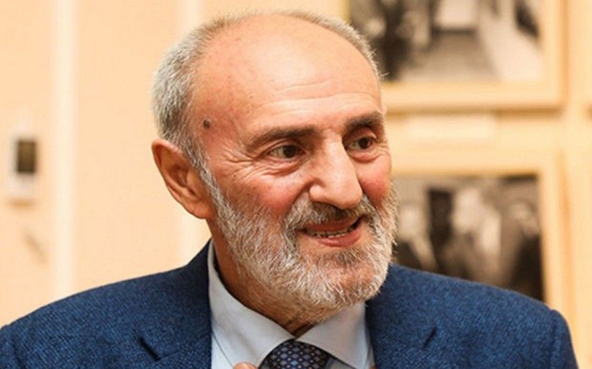 Akif İslamzadə infarkt keçirdi -  Xəstəxanadadır