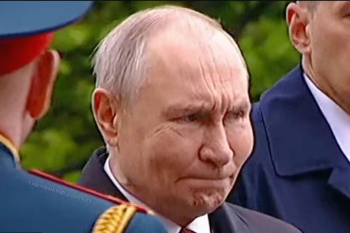Putinin üzündəki şişkinlik:  Xəstəlik, yoxsa botoks?