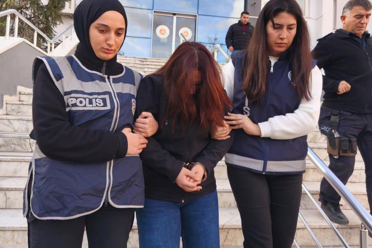 5 günlük körpəyə şiddət göstərən tibb bacısı məhkəmədə -  "Peşmanam"
