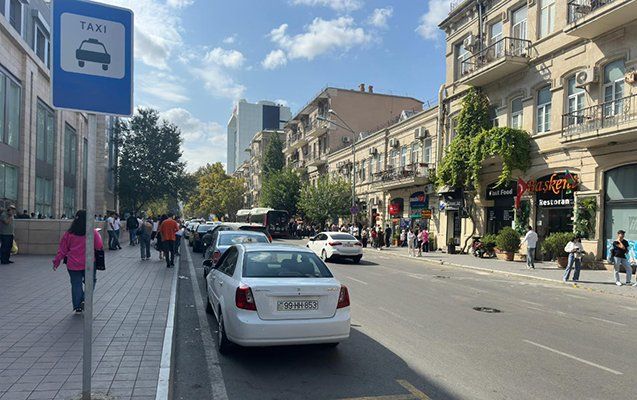 Bu xəstəxanaların qarşısında minib-düşmə yerləri   təşkil edilib