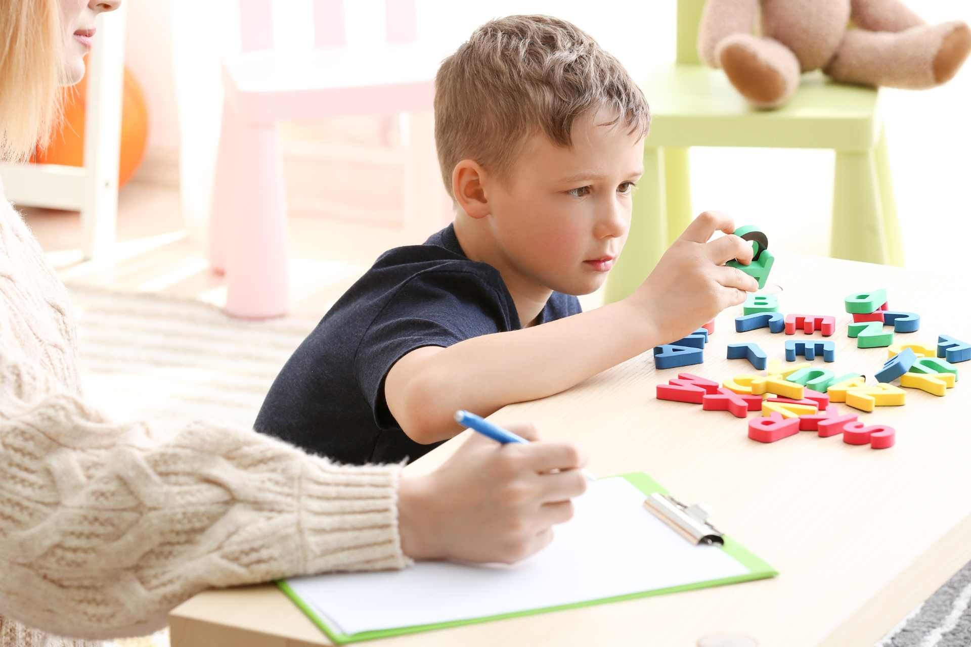 Azərbaycanda autizmli uşaqların sayı sürətlə artır -  Dəhşətli statistika