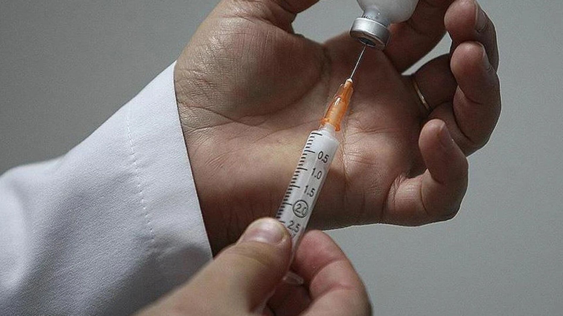 İngiltərə təhlükəli xəstəliyi aradan qaldırmaq yolundadır -  Ölüm halları azalıb