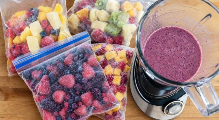 Smoothie üçün ən yaxşı dondurulmuş meyvə qarışıqları seçildi 