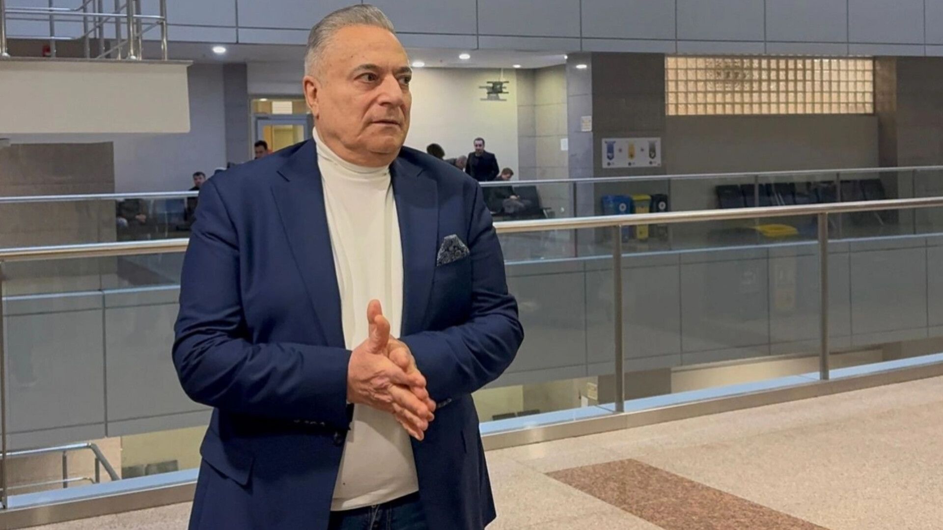 Mehmet Ali Erbil də infarkt keçirdi 
