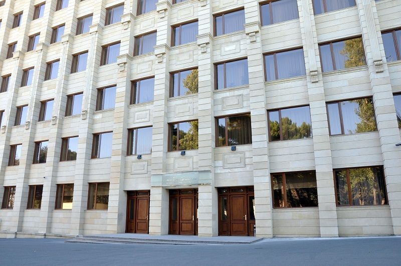 Həkimlərin  kurslarla bağlı etirazına    - Təkmilləşdirmə İnstitutundan rəsmi cavab