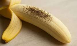 Bananı qara bibərlə yemək... -  Yeni trend