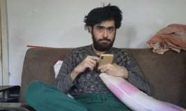 Üç ildir evdən çölə çıxmayan gənc hər kəsi şoka saldı -  FOTO 