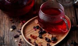 Hibiskus – Məkkə gülü çayını kimlər içməlidir?  – 5 FAYDASI