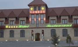 Azərbaycanda vəkil hoteldə öldü 