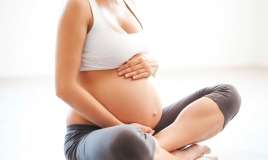  Ana bətnində döl çox hərəkət edirsə qorxuludurmu? -  Həkimdən cavab