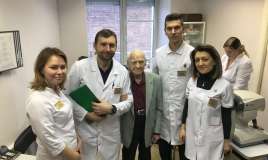 20 ildir kor olan 100 yaşlı xəstənin görməsi    bərpa olundu