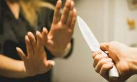 Oğuzda 15 yaşlı oğlan anasını öldürdü 