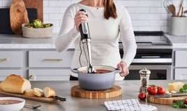 Uşağa blenderdən keçirilmiş yemək vermək olmaz -  Nitqi gecikdirir