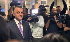 Stomatoloqların kütləvi ixtisarları ilə bağlı  TƏBİB sədrindən cavab