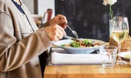  Yeyib içəndən sonra ağrı  - problemdən xəbər verir