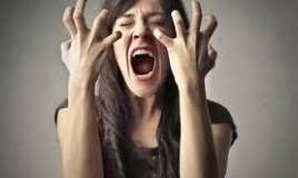 Azərbaycan qadınlarında da rast gəlinən – İsterik nevroz  – Əlamətləri